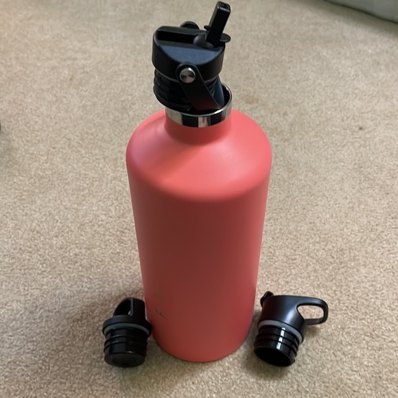 Iron Flask 64 oz insulated tumbler with 3 lids. Coral color. - Picture 6 of 6